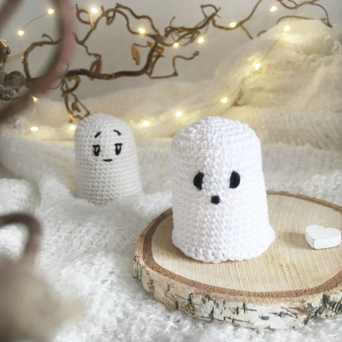 Blog content image for 'Free crochet pattern for a Halloween tealight ghost'